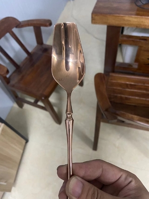 स्टेनलेस स्टील कांटा और चम्मच टाइटेनियम नाइट्राइड पीवीडी वैक्यूम कोटिंग मशीन