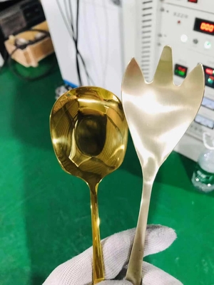स्टेनलेस स्टील के रसोई के सामान के लिए मल्टी-आर्क मैग्नेट्रॉन स्पटरिंग कोटिंग मशीन