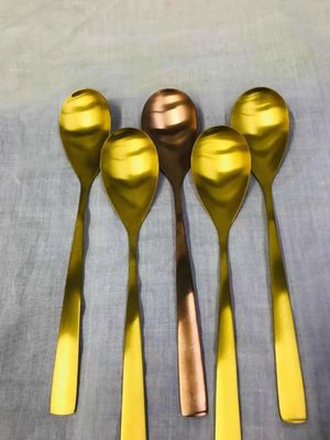 धातु के लिए उच्च गुणवत्ता वाले पीवीडी कोटिंग मशीन प्रीमियम गुणवत्ता धातु कोटिंग मशीनरी