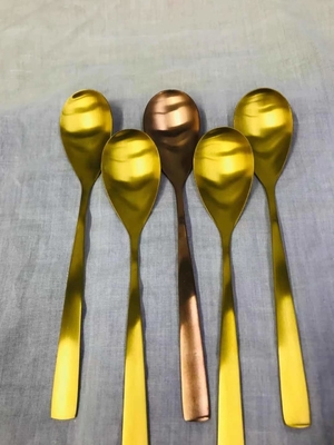 स्टेनलेस स्टील के रसोई के सामान के लिए मल्टी-आर्क मैग्नेट्रॉन स्पटरिंग कोटिंग मशीन