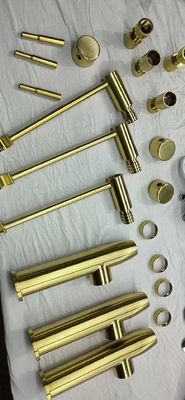 अनुकूलित पीवीडी वैक्यूम कोटिंग पेंट मशीन धातु औद्योगिक स्वचालन पेंटिंग लाइन कोटिंग मशीनरी