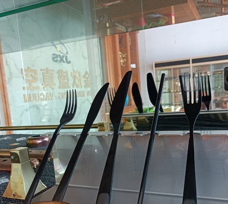 बड़े आकार के पीवीडी वैक्यूम कोटिंग उपकरण / बड़े धातु भागों के लिए पीवीडी मशीन