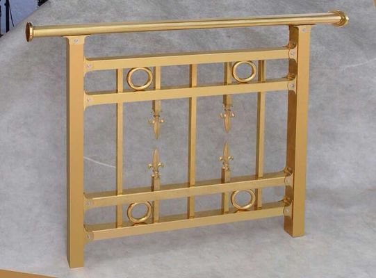 ग्लास बोतल वैक्यूम कोटिंग मशीन एल्यूमीनियम पेंटिंग मशीन प्लास्टिक एल्यूमीनियम धातुकरण मशीन पीवीडी