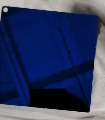 धातु प्लास्टिक सिरेमिक सब्सट्रेट्स पर पीवीडी और सीवीडी कोटिंग के लिए औद्योगिक वैक्यूम कोटिंग मशीन उच्च गुणवत्ता वाली फिनिश