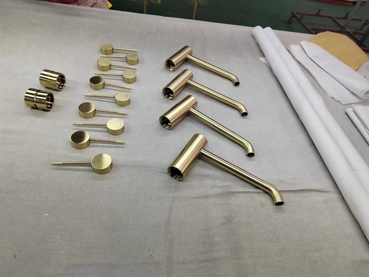 स्टेनलेस स्टील शीट फर्नीचर रसोई उत्पादों के लिए पीवीडी वैक्यूम कोटिंग मशीन