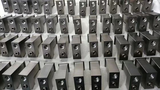 वैक्यूम इलेक्ट्रोप्लेटेड मशीनें पीवीडी वैक्यूम कोटिंग मशीन