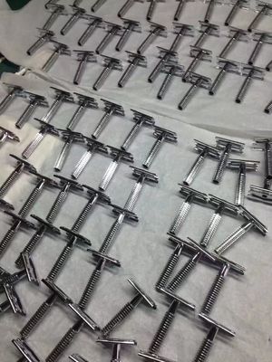 पीवीडी कोटिंग मशीन क्रोम स्प्रे प्लेटिंग मशीन वैक्यूम उपकरण आभूषण के लिए क्रिसमस सजावट